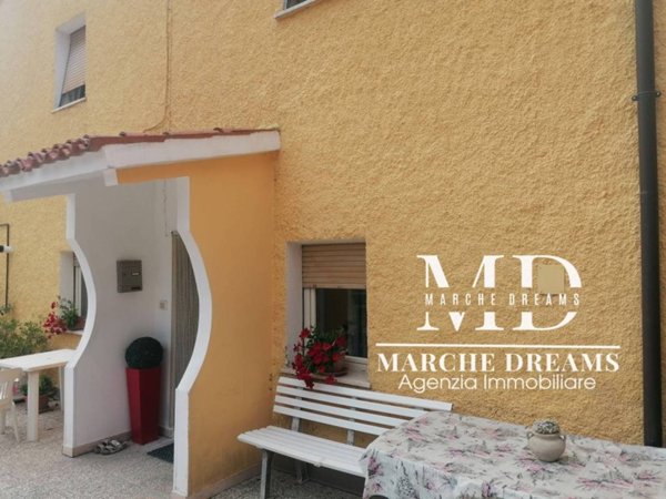 casa indipendente in vendita a Treia
