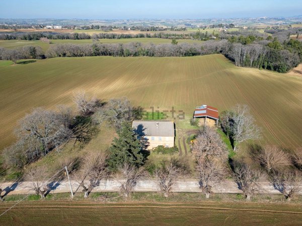 casale in vendita a Treia