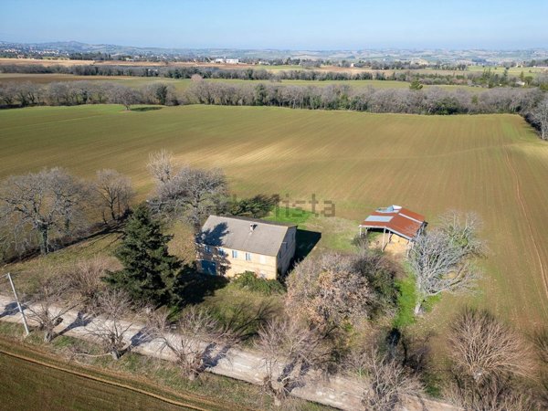 casale in vendita a Treia