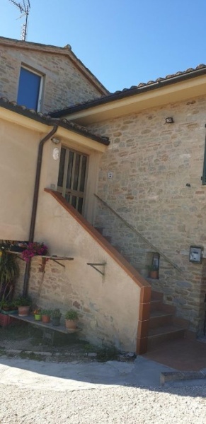 casa indipendente in vendita a Treia