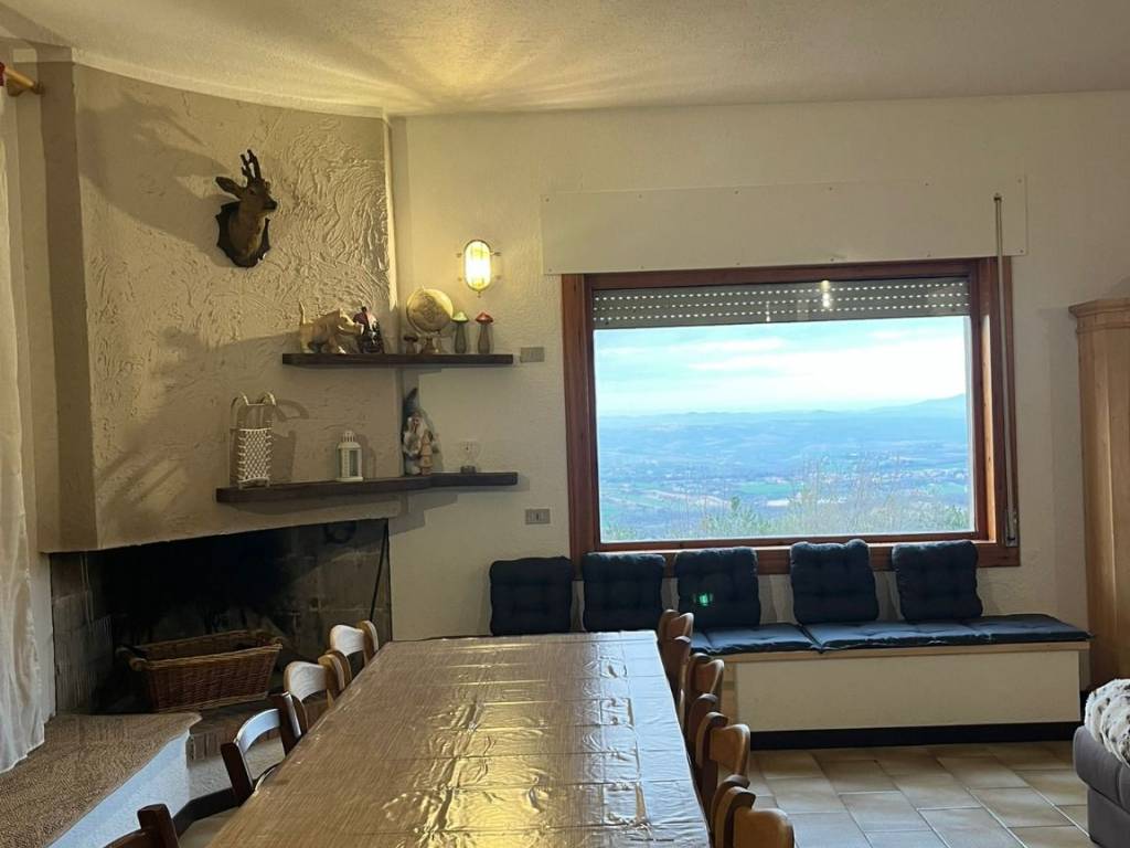 casa indipendente in vendita a Treia