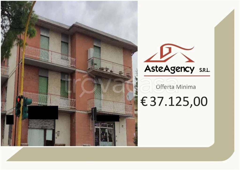 appartamento in vendita a Treia in zona Passo di Treia