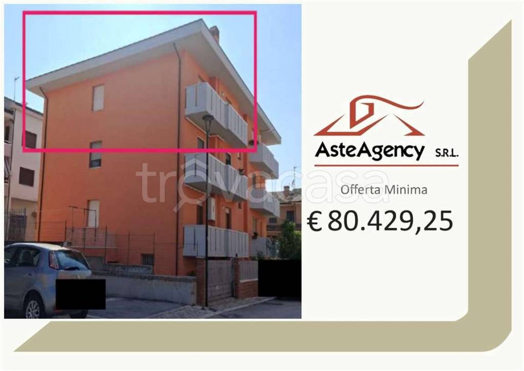 appartamento in vendita a Treia in zona Chiesanuova