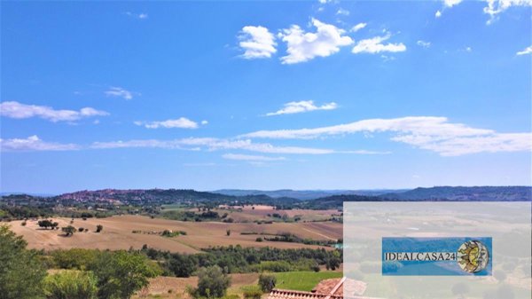 casa indipendente in vendita a Treia