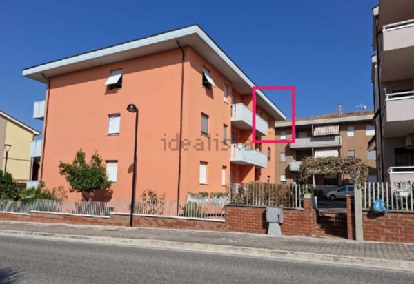 appartamento in vendita a Treia in zona Chiesanuova