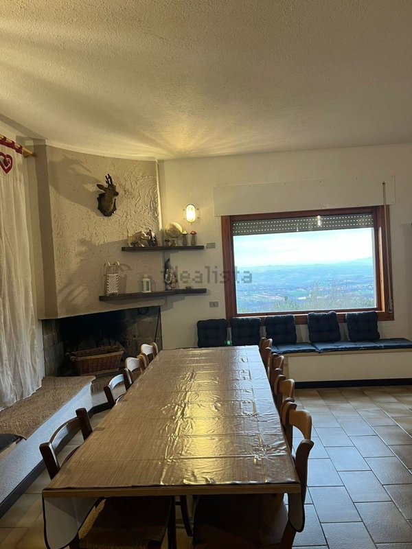 casa indipendente in vendita a Treia in zona Camporota