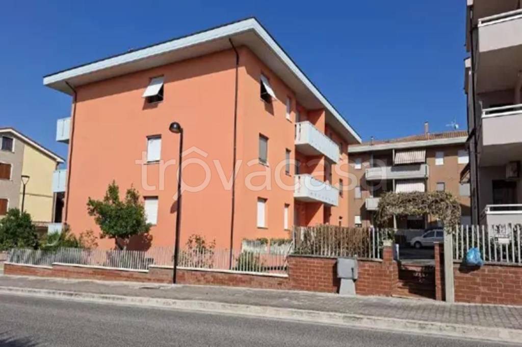 appartamento in vendita a Treia in zona Chiesanuova