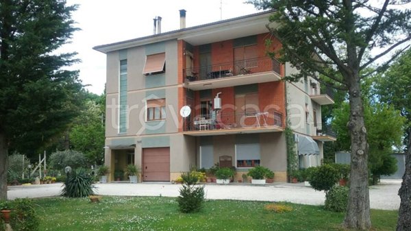 appartamento in vendita a Treia in zona Chiesanuova