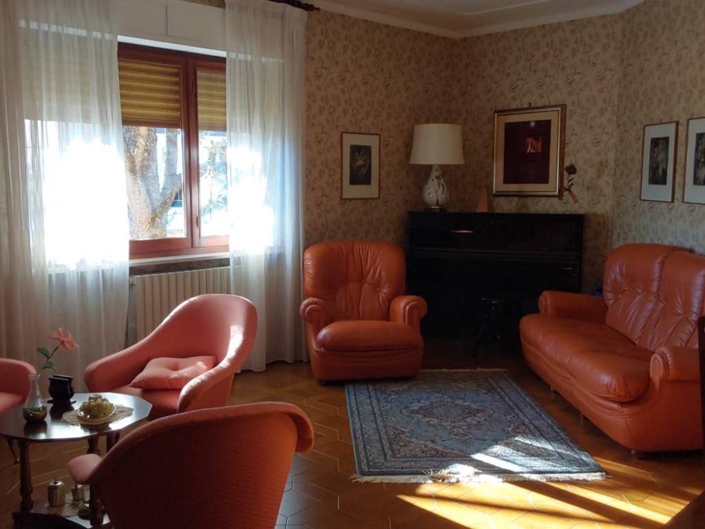 casa indipendente in vendita a Treia in zona Passo di Treia