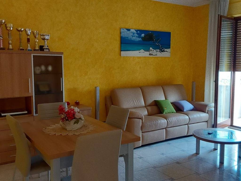 appartamento in vendita a Treia in zona Chiesanuova