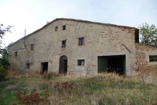 casale in vendita a Treia in zona Santa Maria in Selva