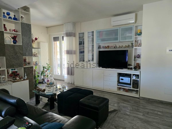 appartamento in vendita a Treia in zona Passo di Treia