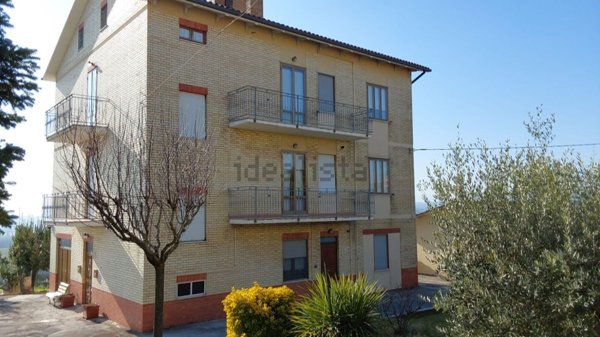 appartamento in vendita a Treia in zona Santa Maria in Selva