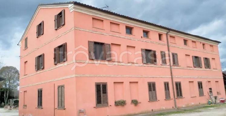 appartamento in vendita a Treia in zona Santa Maria in Selva