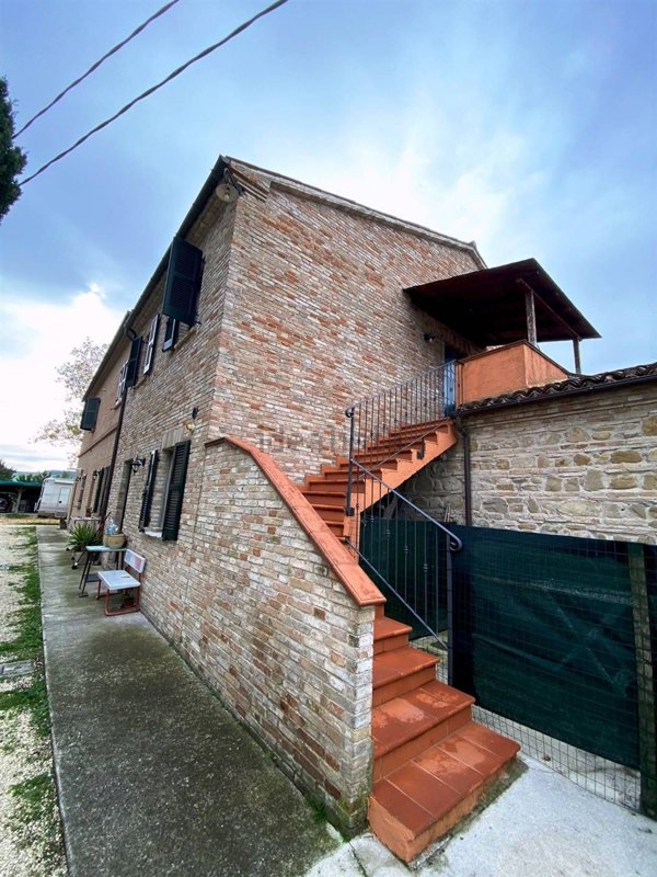 appartamento in vendita a Treia in zona Santa Maria in Selva