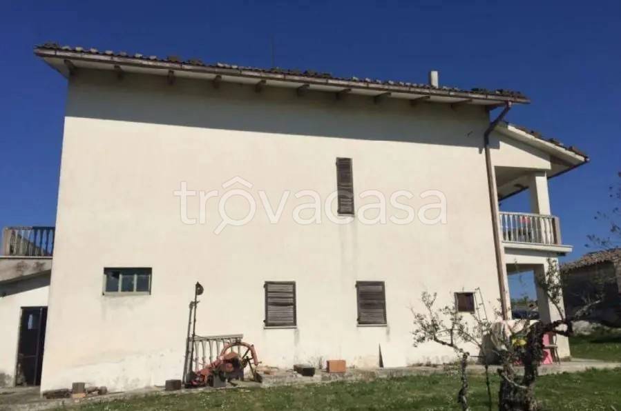 casa indipendente in vendita ad Urbisaglia