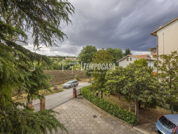 appartamento in vendita ad Urbisaglia in zona Maestà