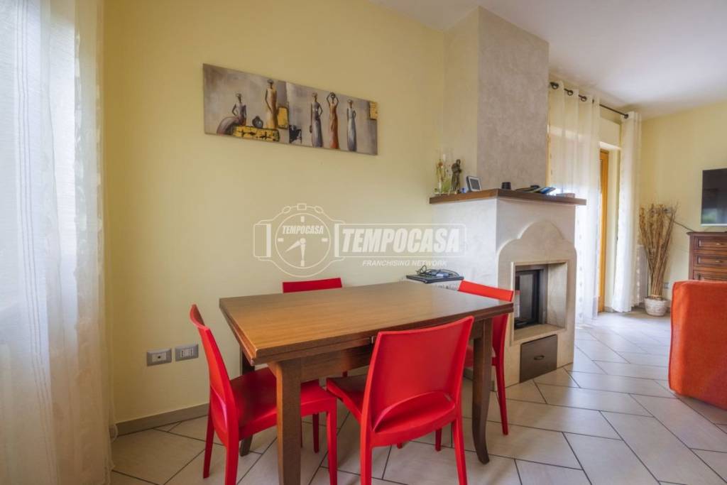 appartamento in vendita ad Urbisaglia in zona Maestà