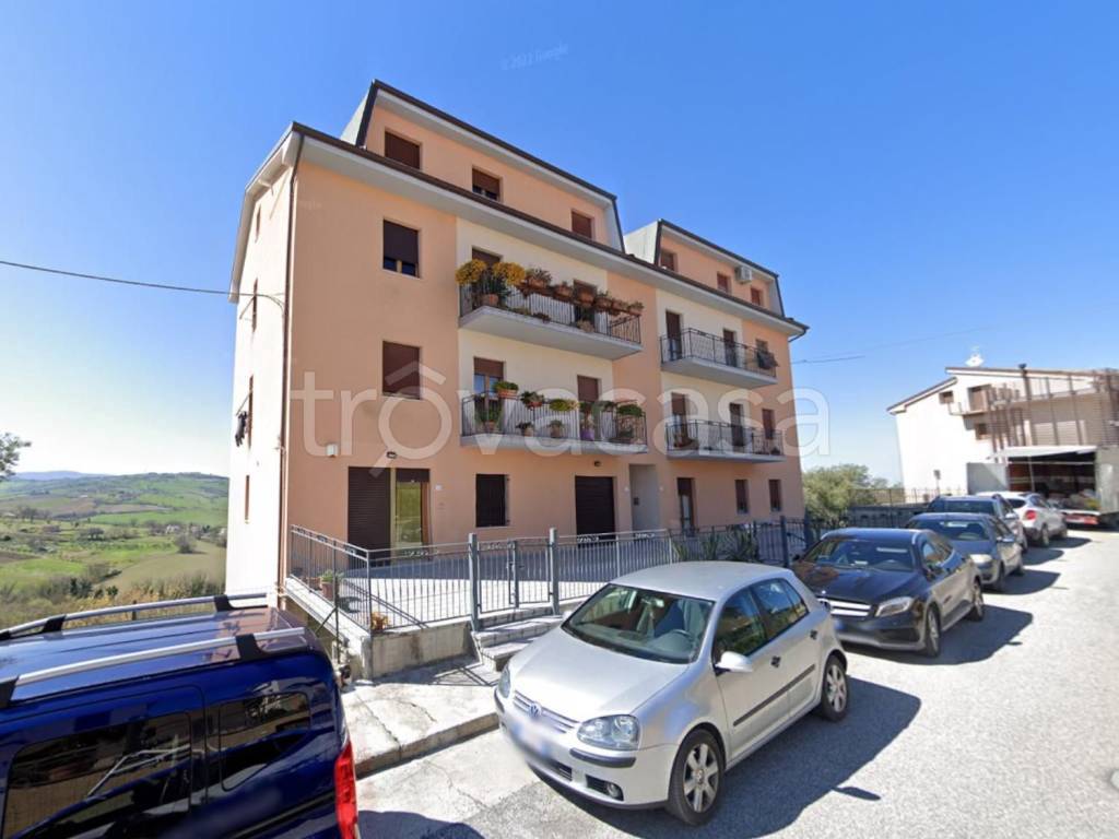 appartamento in vendita ad Urbisaglia in zona Convento