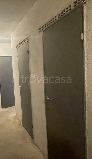locale commerciale in vendita ad Ussita in zona Frontignano