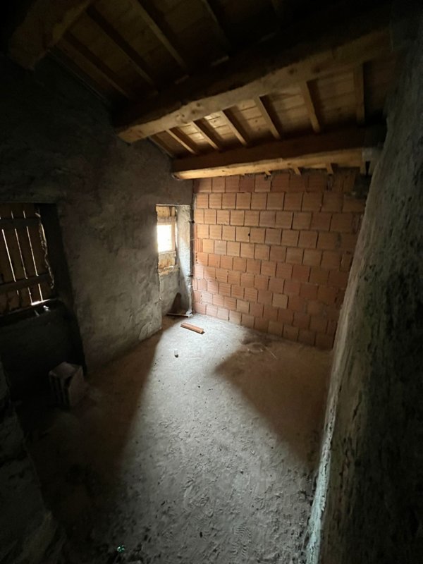 casa indipendente in vendita a Visso in zona Rasenna