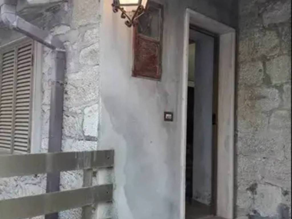 appartamento in vendita ad Acquasanta Terme in zona San Vito