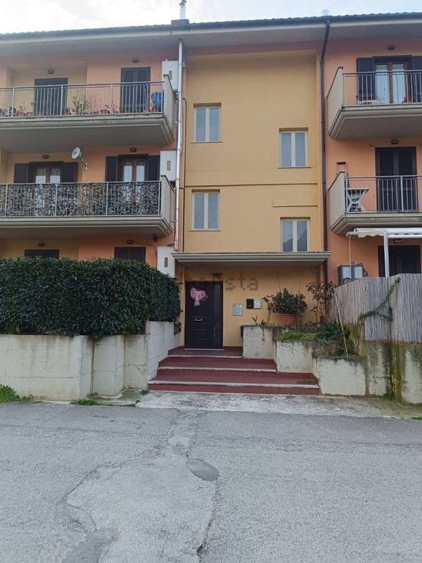 appartamento in vendita ad Acquasanta Terme in zona Paggese