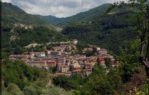 casa indipendente in vendita ad Acquasanta Terme