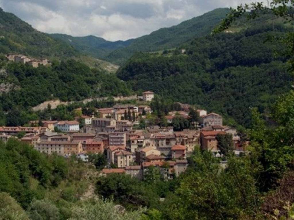 casa indipendente in vendita ad Acquasanta Terme