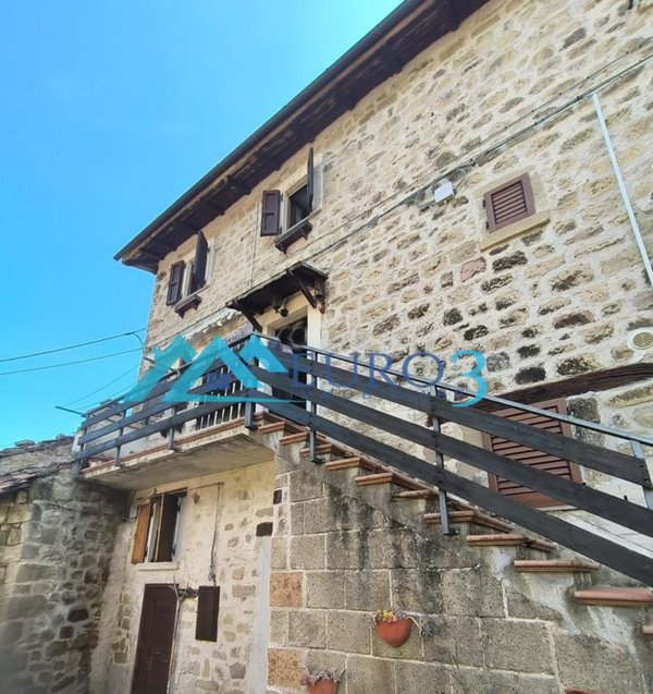 casa semindipendente in vendita ad Acquasanta Terme