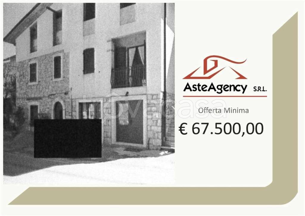 appartamento in vendita ad Acquasanta Terme in zona Centrale