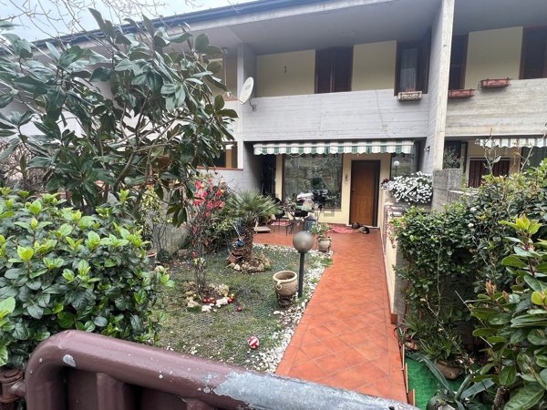 casa indipendente in vendita ad Acquasanta Terme