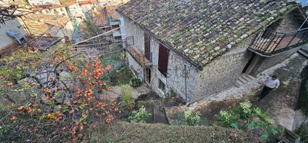 casa indipendente in vendita ad Acquasanta Terme in zona Quintodecimo