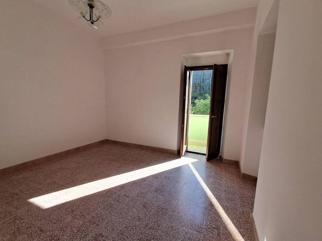 appartamento in vendita ad Acquasanta Terme in zona Centrale