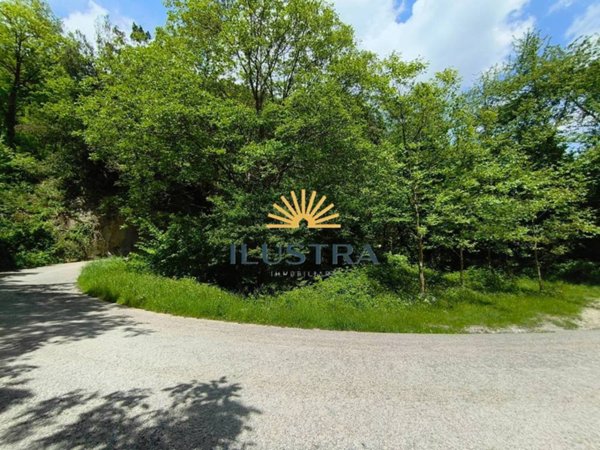 ufficio in vendita ad Acquasanta Terme in zona Tallacano