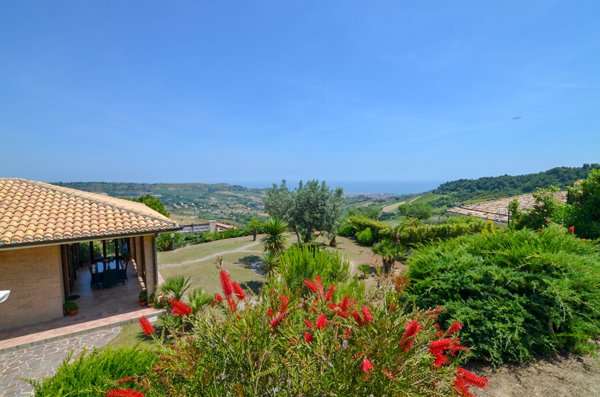 casa indipendente in vendita ad Acquaviva Picena