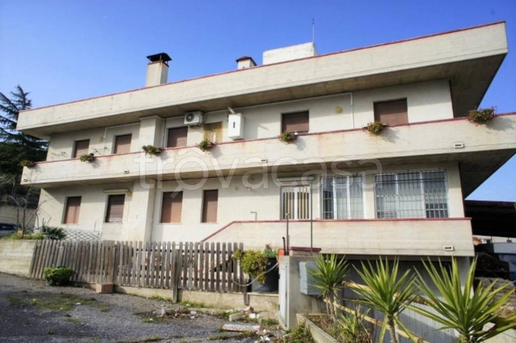 capannone in vendita ad Acquaviva Picena