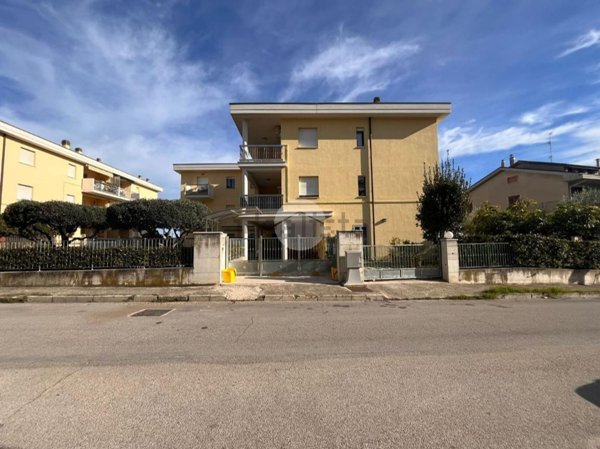 appartamento in vendita ad Acquaviva Picena