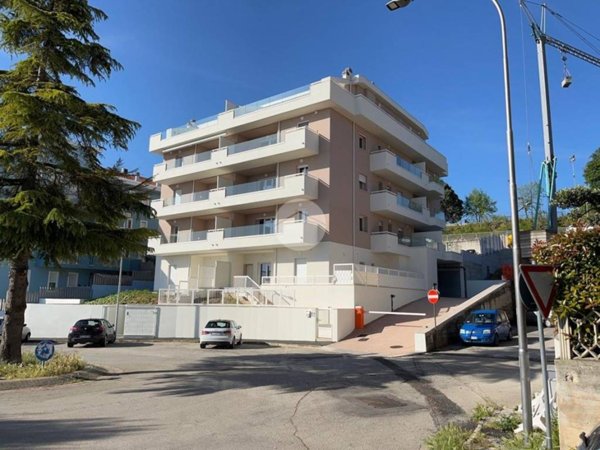 appartamento in vendita ad Acquaviva Picena