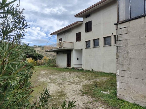 casa indipendente in vendita ad Acquaviva Picena