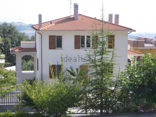casa indipendente in vendita ad Acquaviva Picena