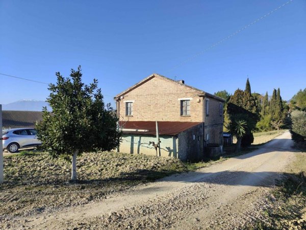 casa indipendente in vendita ad Acquaviva Picena