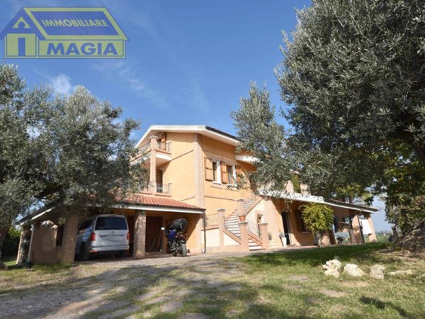 casa indipendente in vendita ad Acquaviva Picena