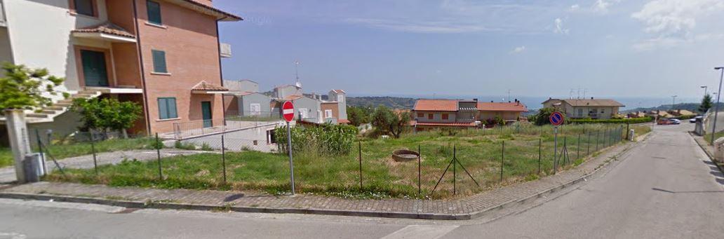 terreno edificabile in vendita ad Acquaviva Picena