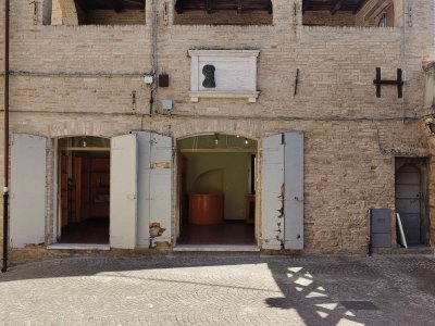 negozio in vendita ad Acquaviva Picena