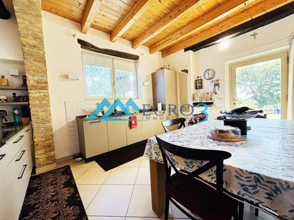 intera palazzina in vendita ad Acquaviva Picena