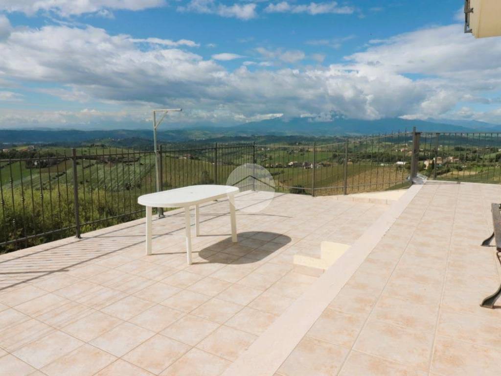 appartamento in vendita ad Acquaviva Picena
