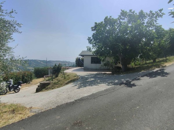 casale in vendita ad Acquaviva Picena