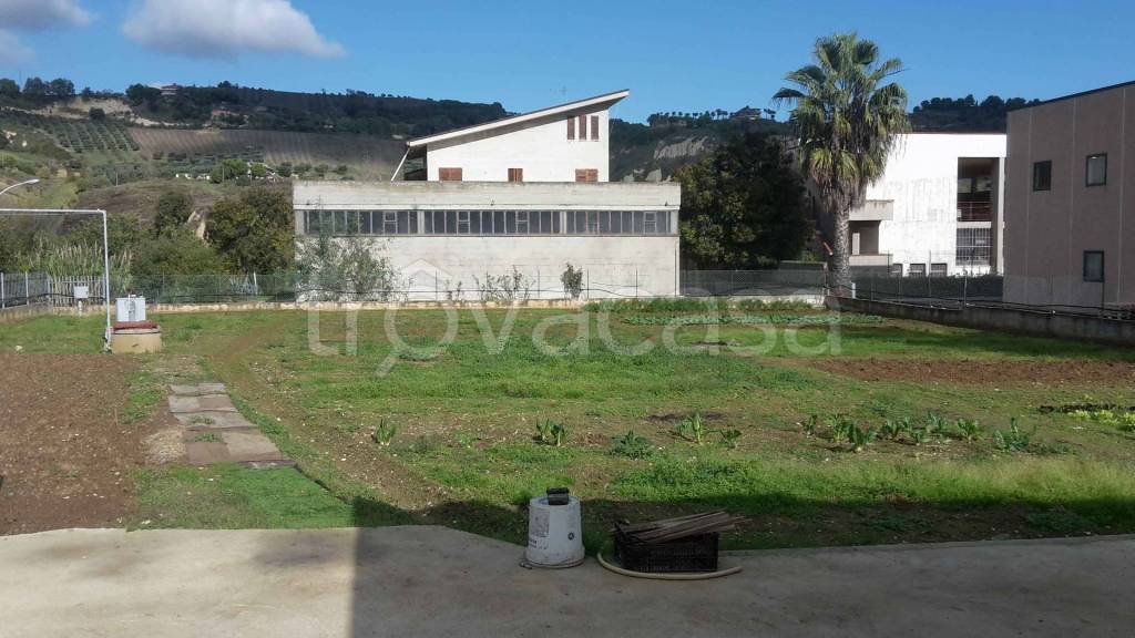 terreno agricolo in vendita ad Acquaviva Picena