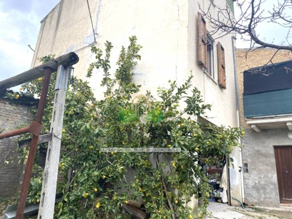 casa indipendente in vendita ad Acquaviva Picena